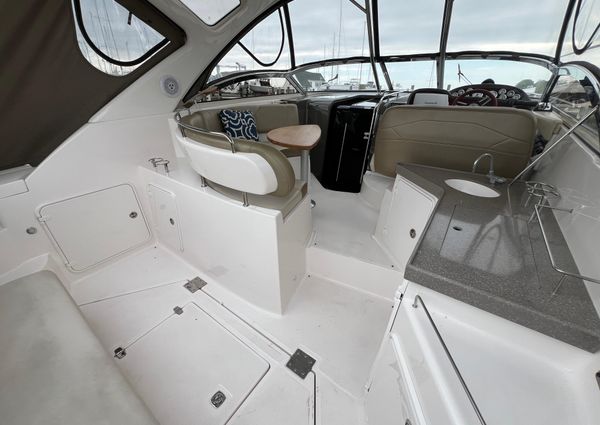 Regal 3760 Sportyacht image