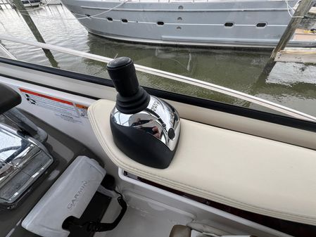 Regal 3760 Sportyacht image