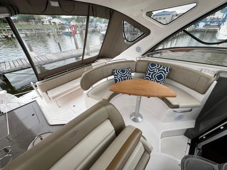 Regal 3760 Sportyacht image