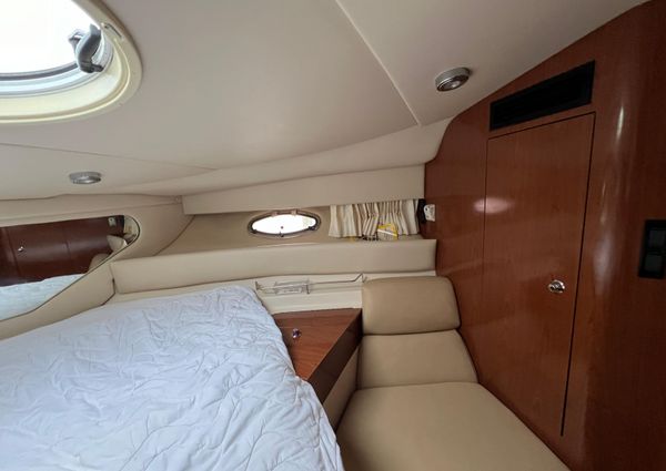 Regal 3760 Sportyacht image