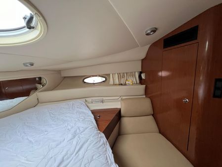 Regal 3760 Sportyacht image