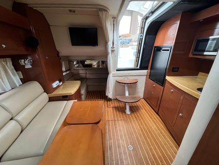 Regal 3760 Sportyacht image