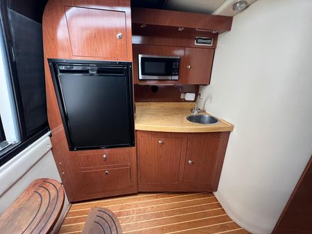 Regal 3760 Sportyacht image