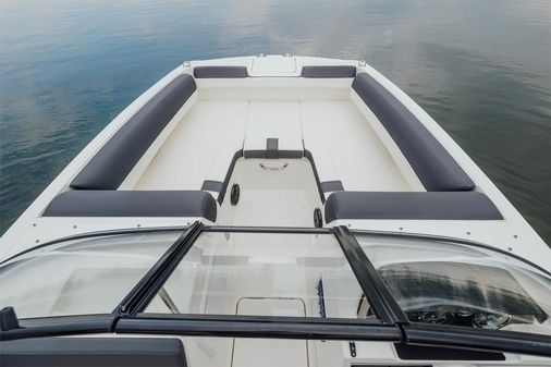 Bayliner D20I image