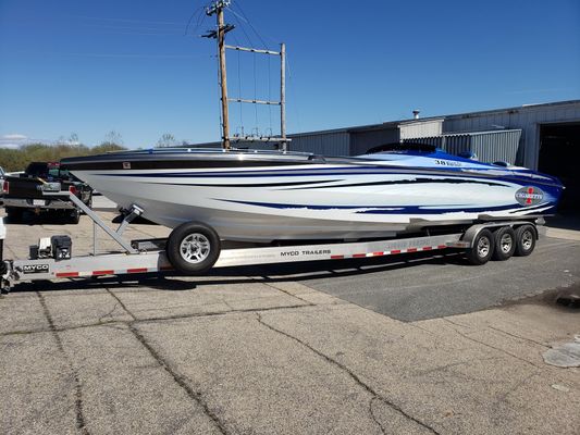 Cigarette 38 Top Gun GT - main image