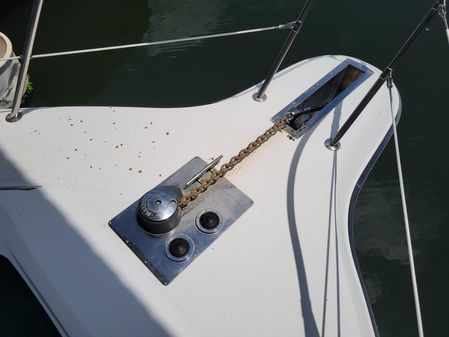 Sea Ray 380 Aft Cabin image