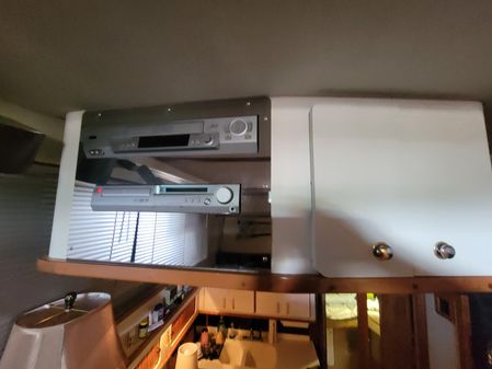 Sea Ray 380 Aft Cabin image