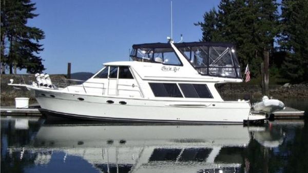 Meridian 490 Pilothouse