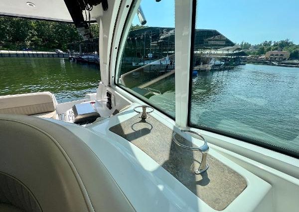 Cruisers-yachts 420-COUPE image
