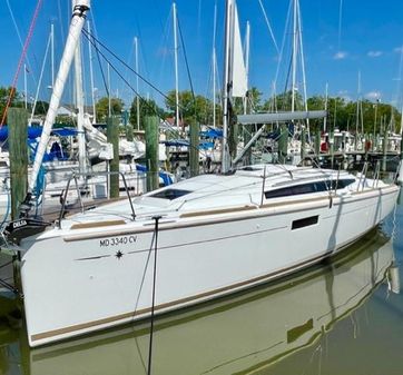 Jeanneau 349 image