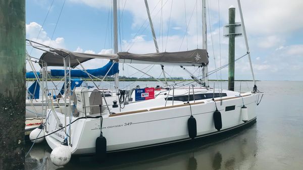 Jeanneau 349