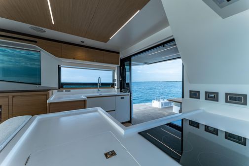 Pardo Yachts E60 image