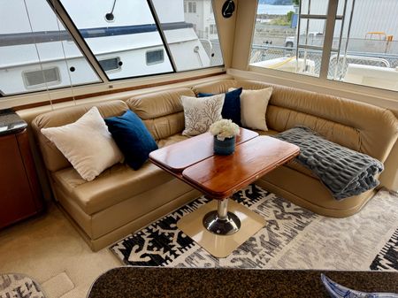 Meridian 490-PILOTHOUSE image