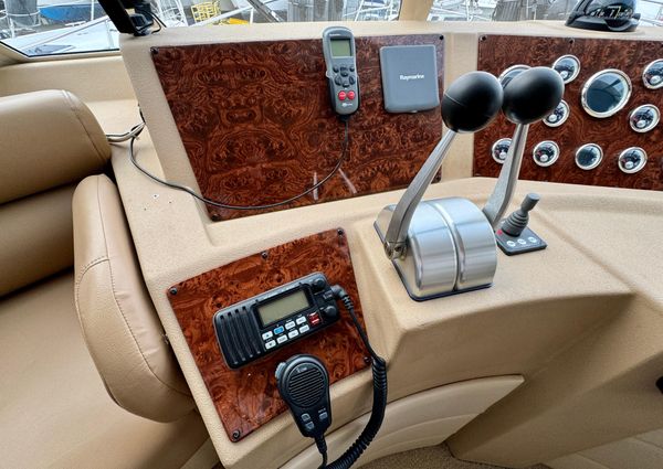 Meridian 490-PILOTHOUSE image