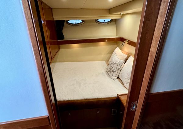 Meridian 490-PILOTHOUSE image