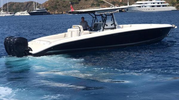 Midnight Express 37 Open