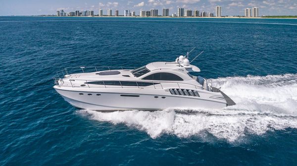 Custom 650 Catamaran image