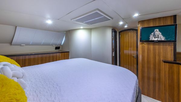 Custom 650 Catamaran image