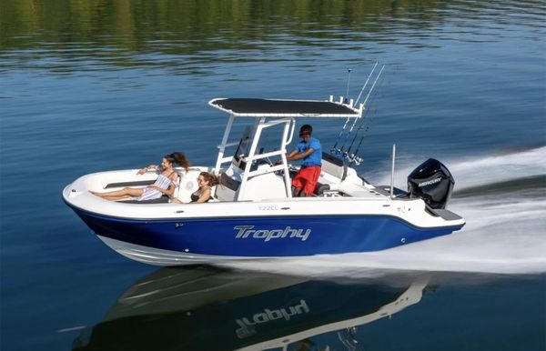 2025 Bayliner Trophy T22CC