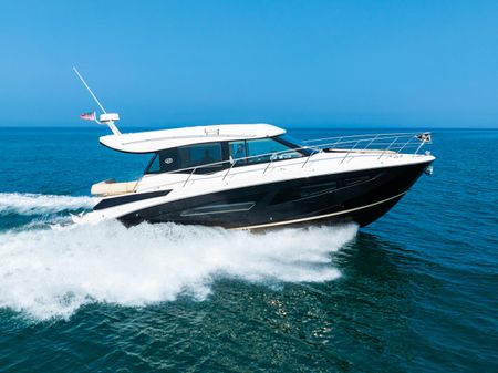 Regal 42 Grande Coupe image