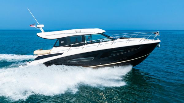 Regal 42 Grande Coupe