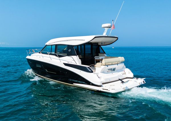 Regal 42 Grande Coupe image