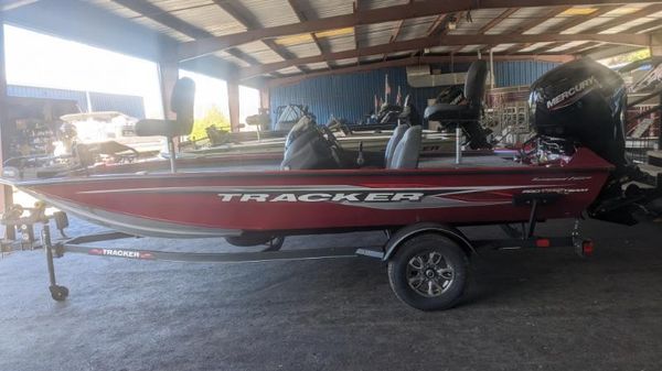Tracker Pro Team 175 TXW 