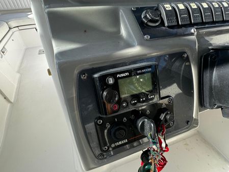 Robalo R247-DUAL-CONSOLE image