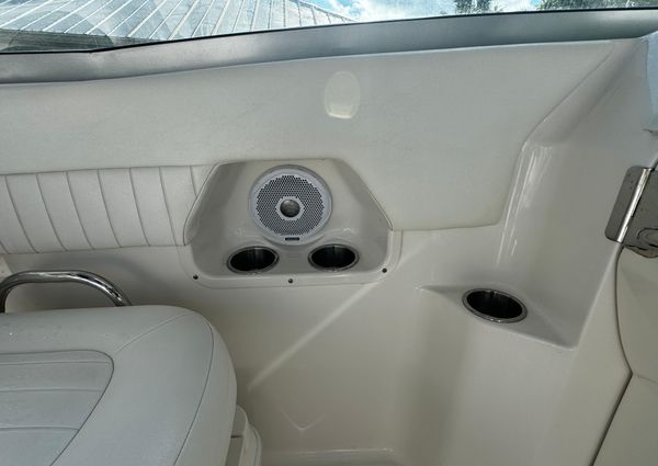 Robalo R247-DUAL-CONSOLE image