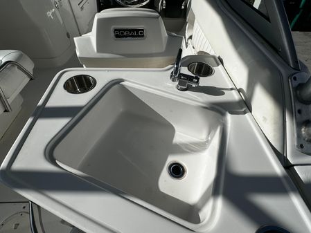 Robalo R247-DUAL-CONSOLE image