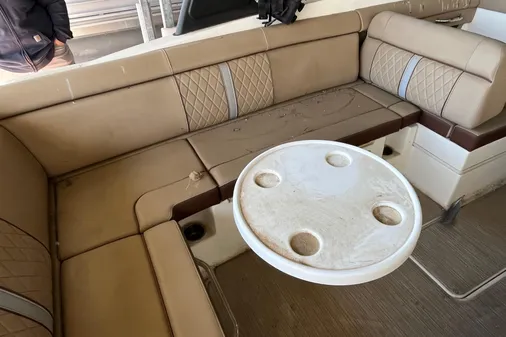 Sea Ray 270 Sundeck image