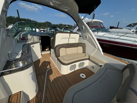 Sea Ray 330 Sundancer image