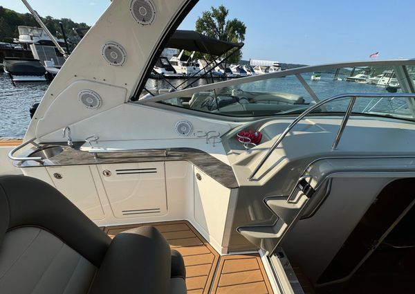 Sea-ray 330-SUNDANCER image