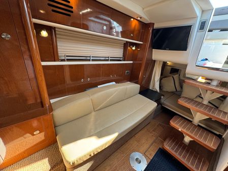 Sea Ray 330 Sundancer image