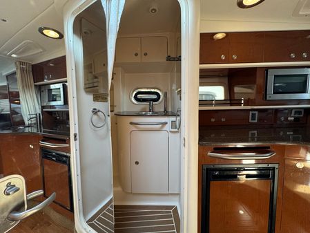 Sea Ray 330 Sundancer image