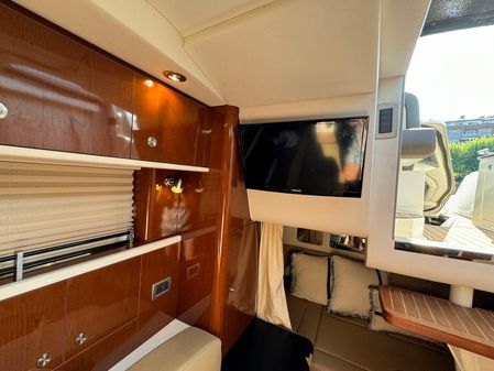 Sea Ray 330 Sundancer image