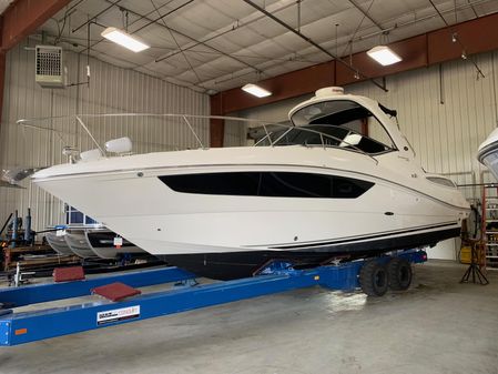 Sea Ray 330 Sundancer image