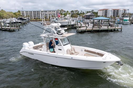 Everglades 325 Center Console image