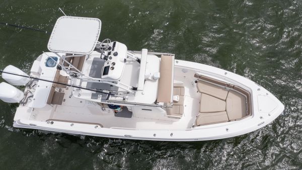 Everglades 325 Center Console 