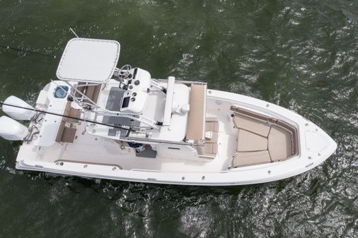 Everglades 325 Center Console image