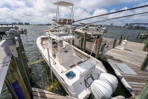 Everglades 325 Center Console image