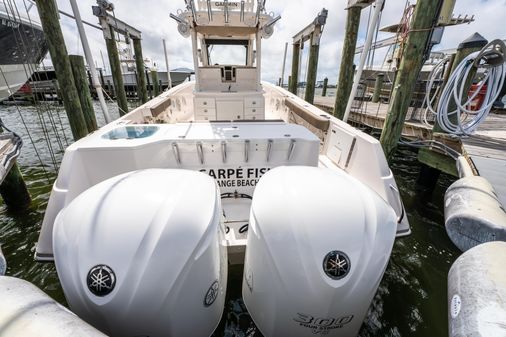 Everglades 325 Center Console image