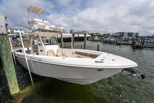 Everglades 325 Center Console image