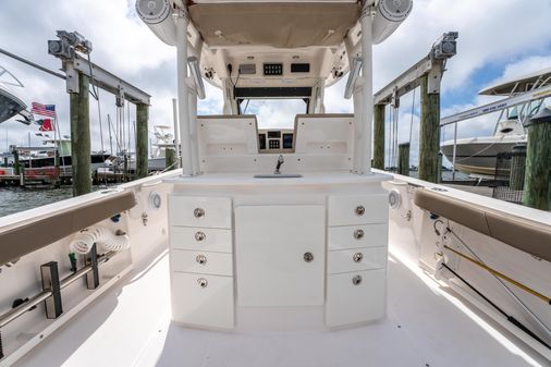 Everglades 325 Center Console image