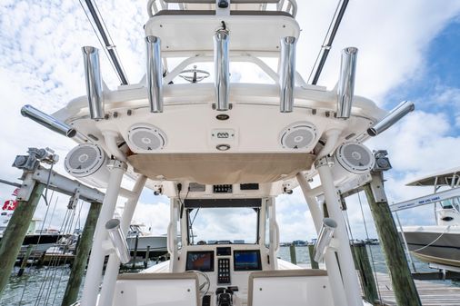 Everglades 325 Center Console image