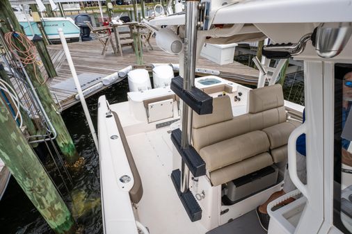 Everglades 325 Center Console image