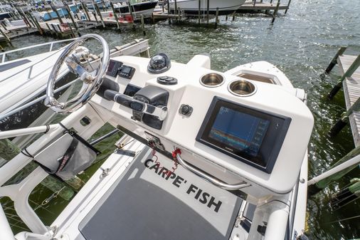 Everglades 325 Center Console image