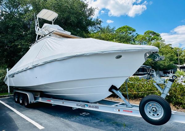 Everglades 325 Center Console image