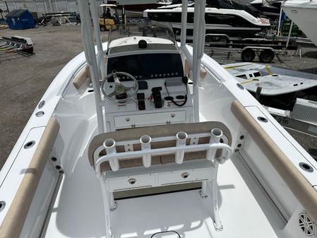 Sportsman Heritage 211 Center Console image