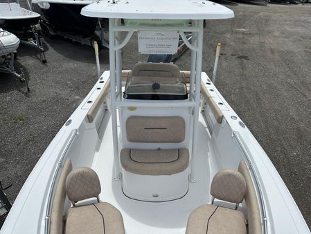 Sportsman Heritage 211 Center Console image